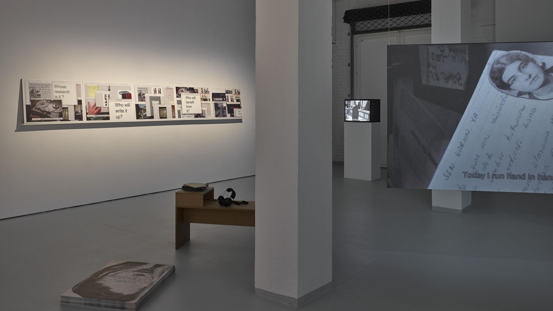 Cana Bilir-Meier, installation view ars viva 2019, KAI 10 | ARTHENA FOUNDATION, photo: Achim Kukulies, Düsseldorf, Courtesy the artist