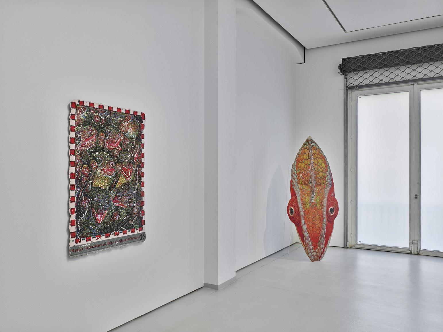 Installationsansicht Katja Novitskova in KAI 10 | ARTHENA FOUNDATION, Courtesy die Künstlerin und Privatsammlung, Foto: Achim Kukulies, Düsseldorf